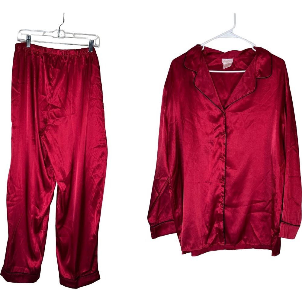 Secret Treasures Pajama Set Women XL Red Silky Satin Button Front Long Sleeve